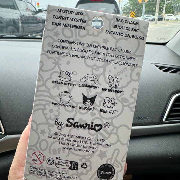 hello kitty loungefly mystery box - Picture 3 of 3